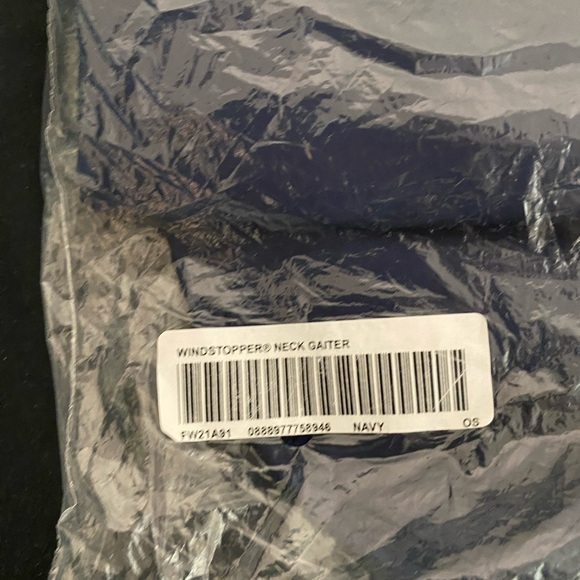 Supreme windstopper neck gaiter - Picture 3 of 3